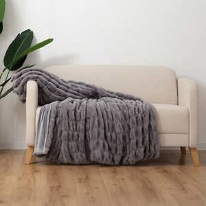 Berkshire Collection Faux Fur Throw